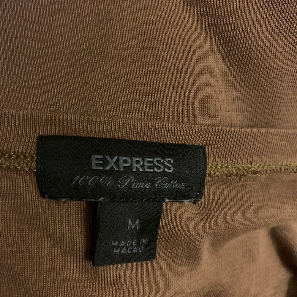 Express Top - Picture 4 of 4